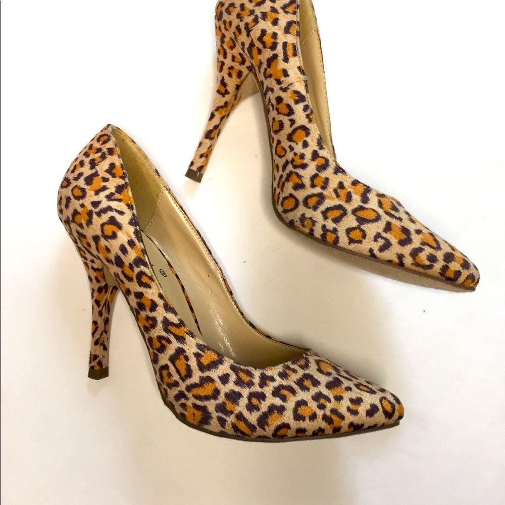 Leopard Shoes Size 8